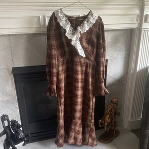 Plaid Long Sleeve Dress with Lace Collar